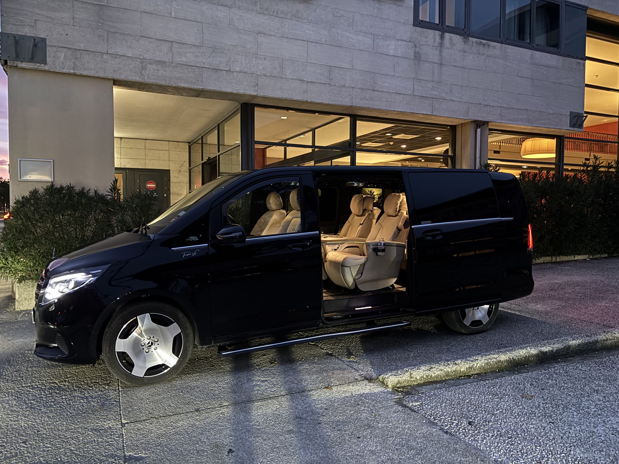 Mercedes *VIP* Class